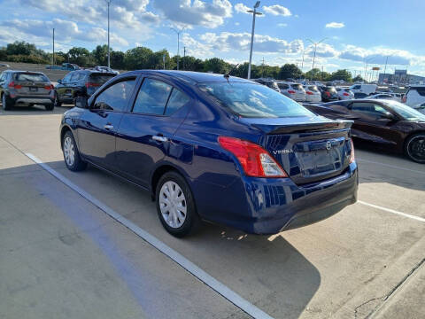 2019 Nissan Versa SV