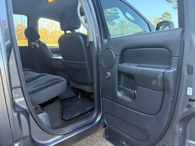 2004 Dodge Ram 1500 SLT