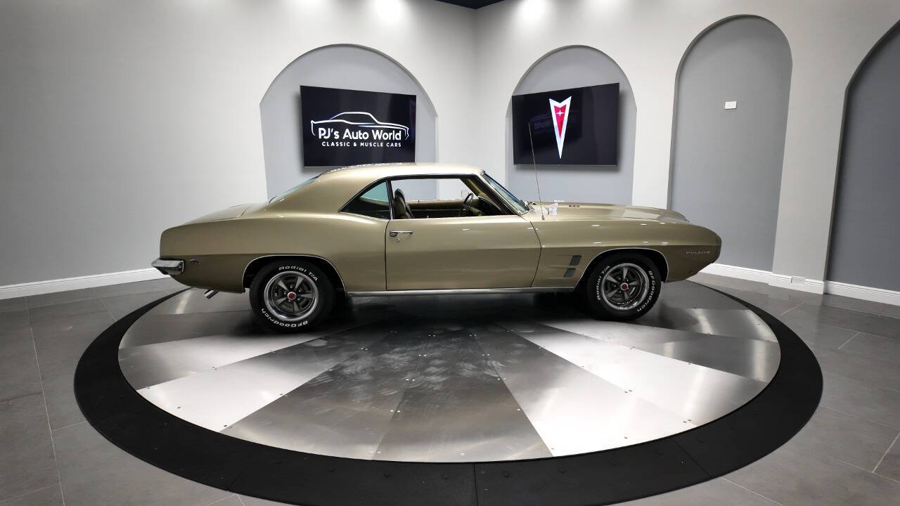 1969 Pontiac Firebird 37