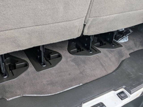 2025 Chevrolet Express LT 3500
