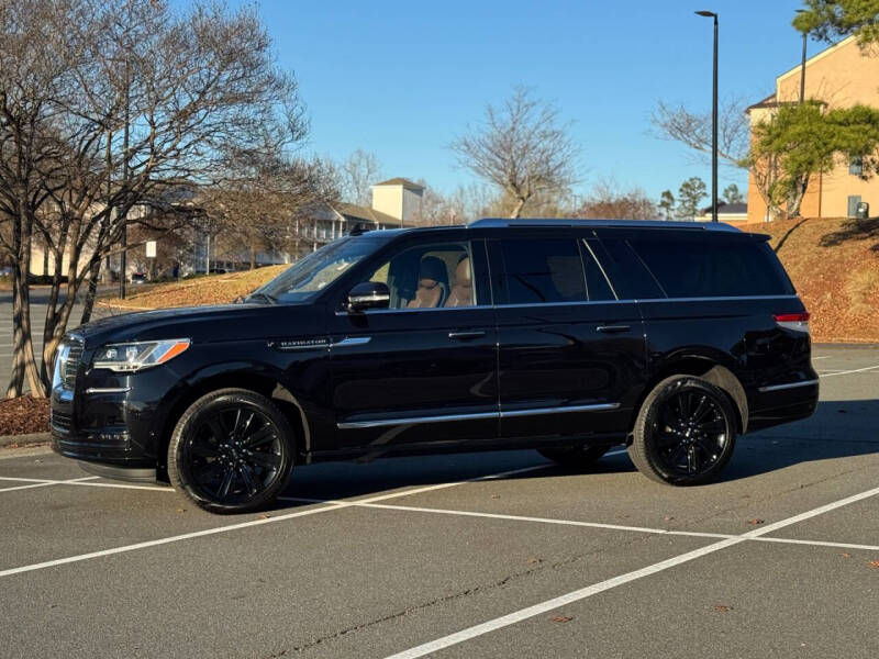 2022 Lincoln Navigator L Reserve