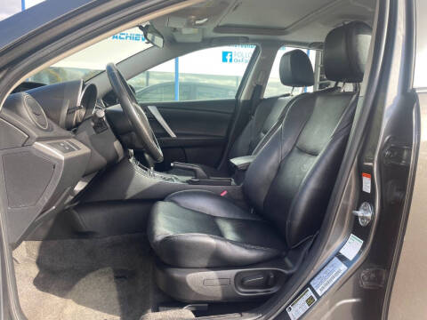 2011 Mazda MAZDA3 s Grand Touring