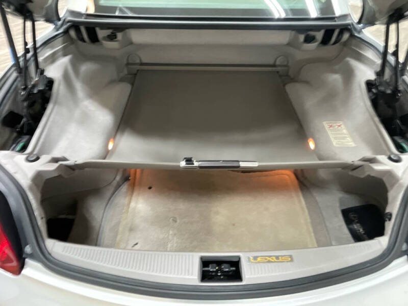 2004 Lexus SC 430