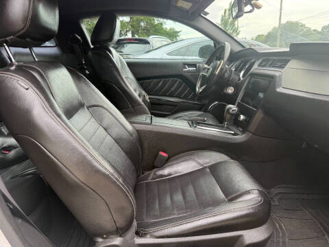 2010 Ford Mustang V6