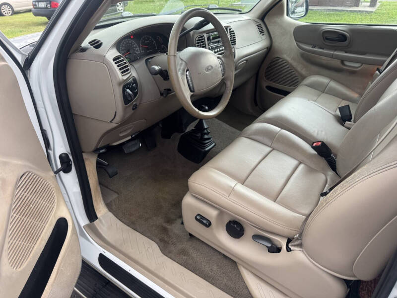 2002 Ford F-150 Lariat