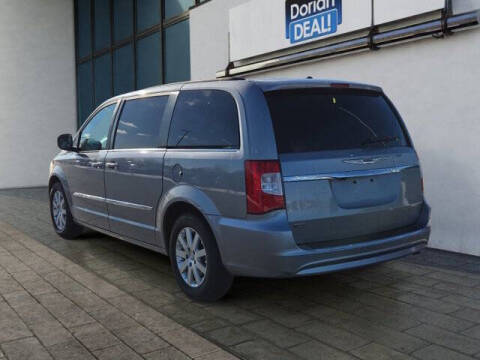 2015 Chrysler Town and Country Touring
