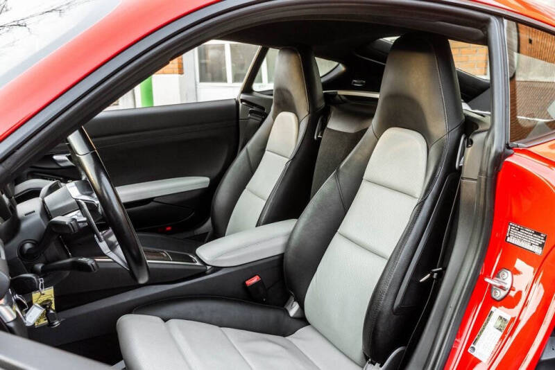 2018 Porsche 718 Cayman