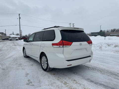 2012 Toyota Sienna Limited 7-Passenger