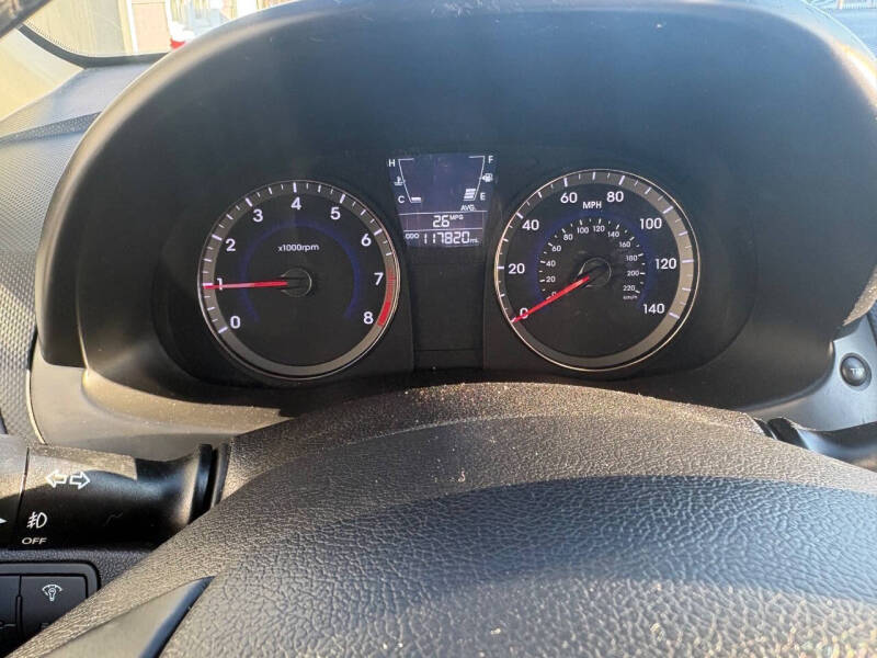 2014 Hyundai Accent SE