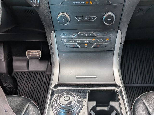2020 Ford Edge ST Line
