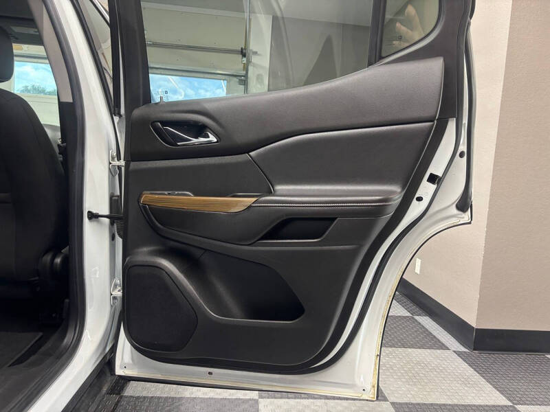 2019 GMC Acadia SLE-2