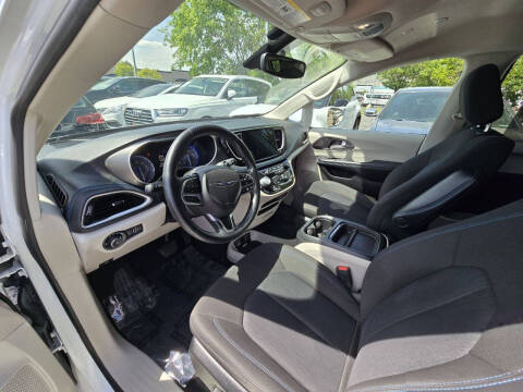 2021 Chrysler Pacifica Touring