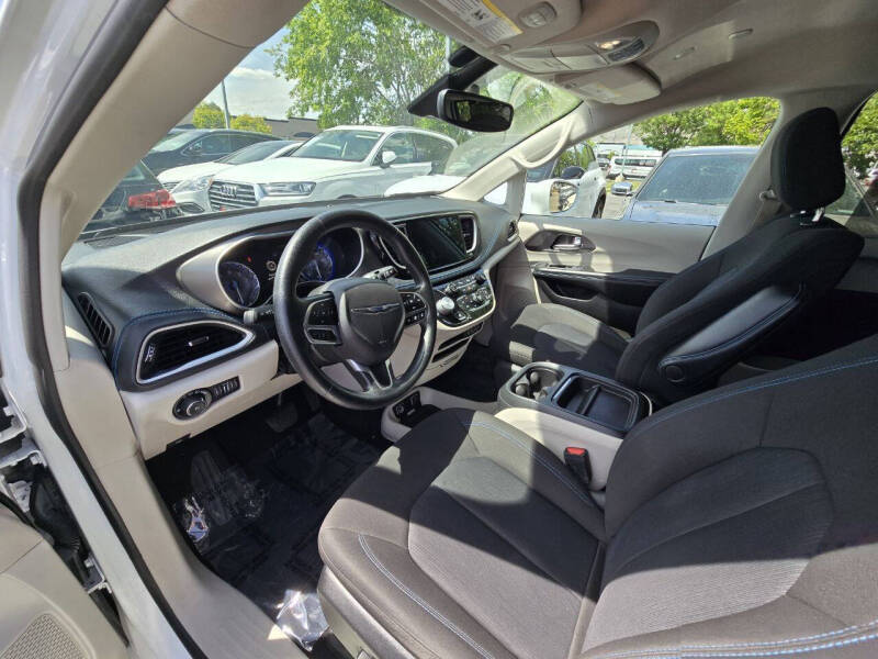2021 Chrysler Pacifica Touring