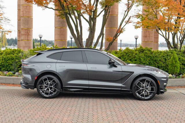 2024 Aston Martin DBX 707