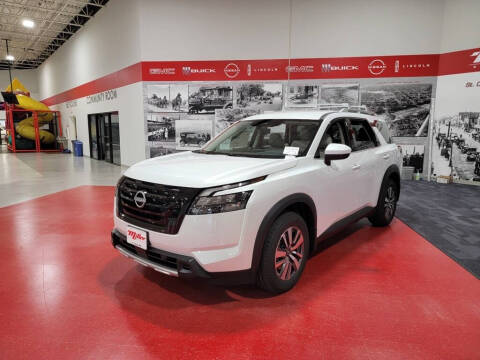 2025 Nissan Pathfinder SL