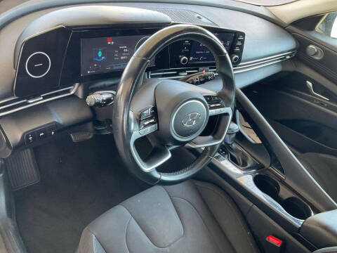 2022 Hyundai Elantra