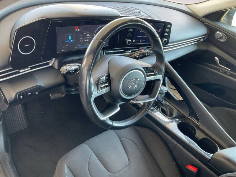 2022 Hyundai Elantra