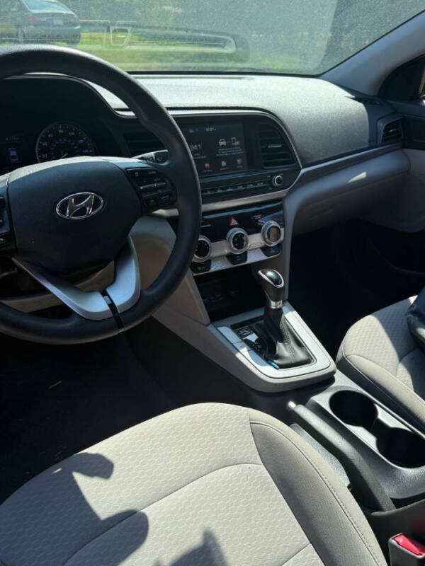 2019 Hyundai Elantra SEL