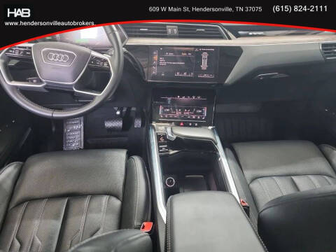 2019 Audi e-tron quattro Prestige