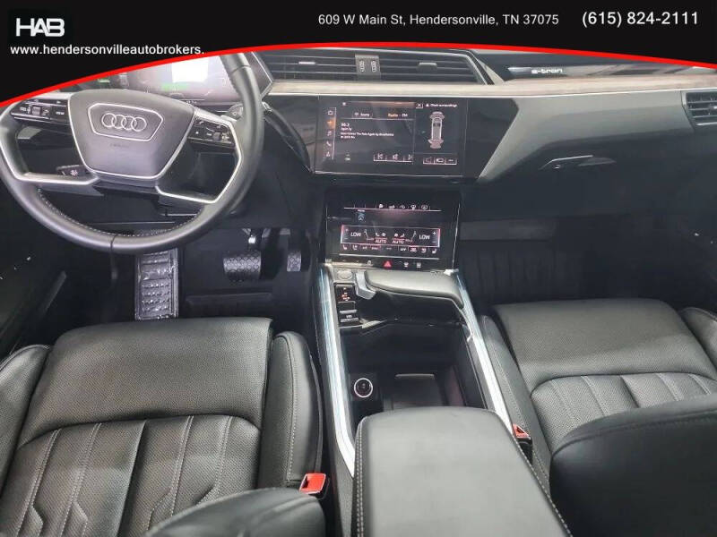 2019 Audi e-tron quattro Prestige