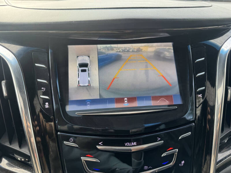 2017 Cadillac Escalade ESV Platinum