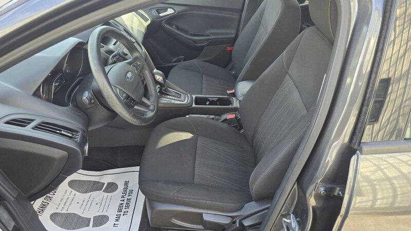 2017 Ford Focus SE