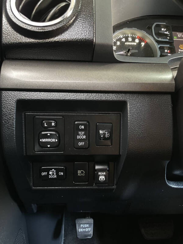 2019 Toyota Tundra SR5