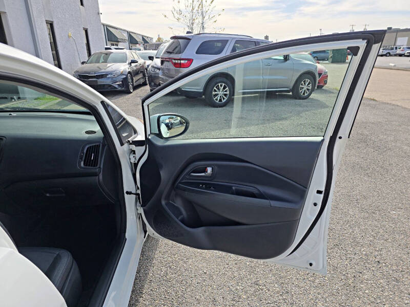 2013 Kia Rio 5-Door SX