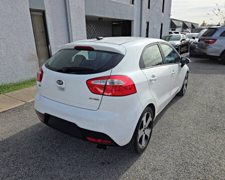 2013 Kia Rio 5-Door SX