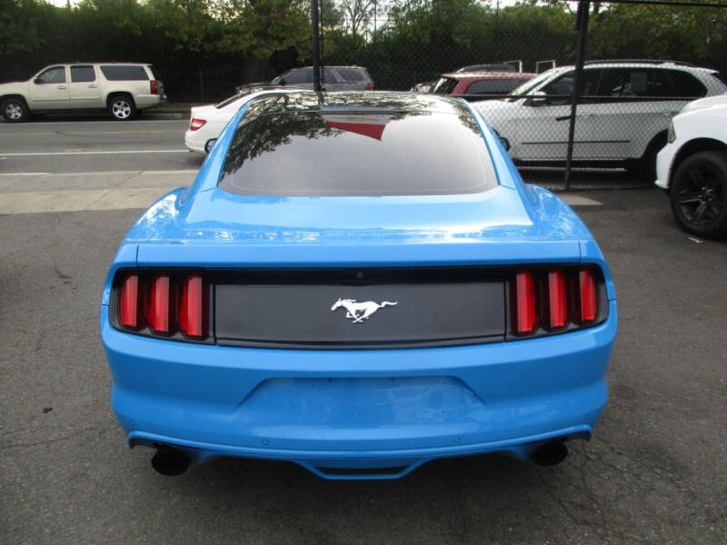 2017 Ford Mustang EcoBoost