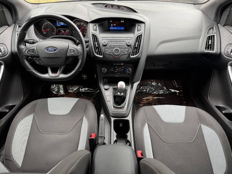 2018 Ford Focus ST