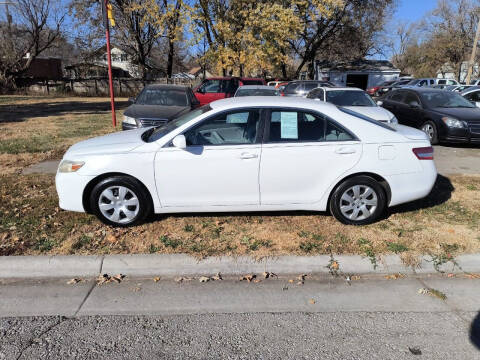 2011 Toyota Camry for sale at D and D Auto Sales in Topeka KS