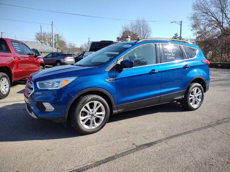 2019 Ford Escape for sale at Dave's Car Corner in Hartford City IN