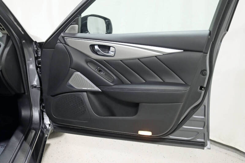 2023 Infiniti Q50 Luxe