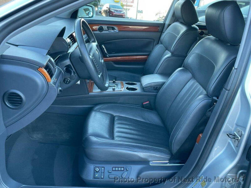 2004 Volkswagen Phaeton V8