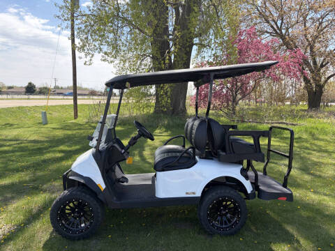 2026 E-Z-GO RXV 4