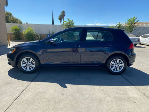 2017 Volkswagen Golf TSI S