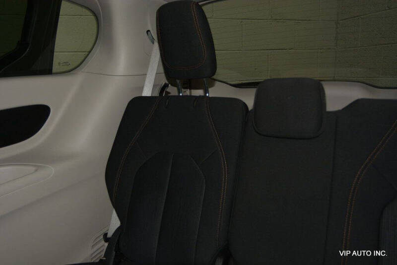 2017 Chrysler Pacifica Touring