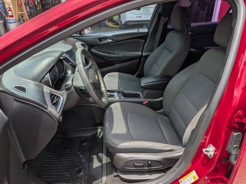 2017 Chevrolet Cruze LT Auto