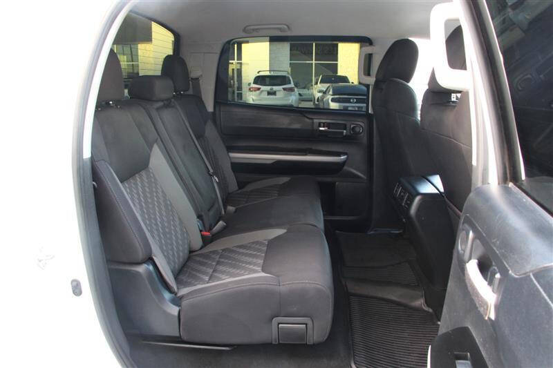 2018 Toyota Tundra SR5