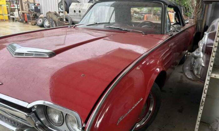 1962 Ford Thunderbird