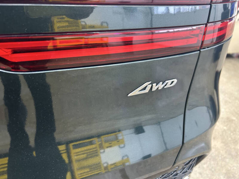 2023 Genesis GV70 2.5T Standard