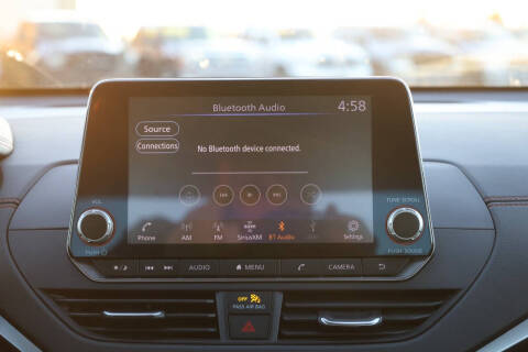 2022 Nissan Altima 2.5 SR