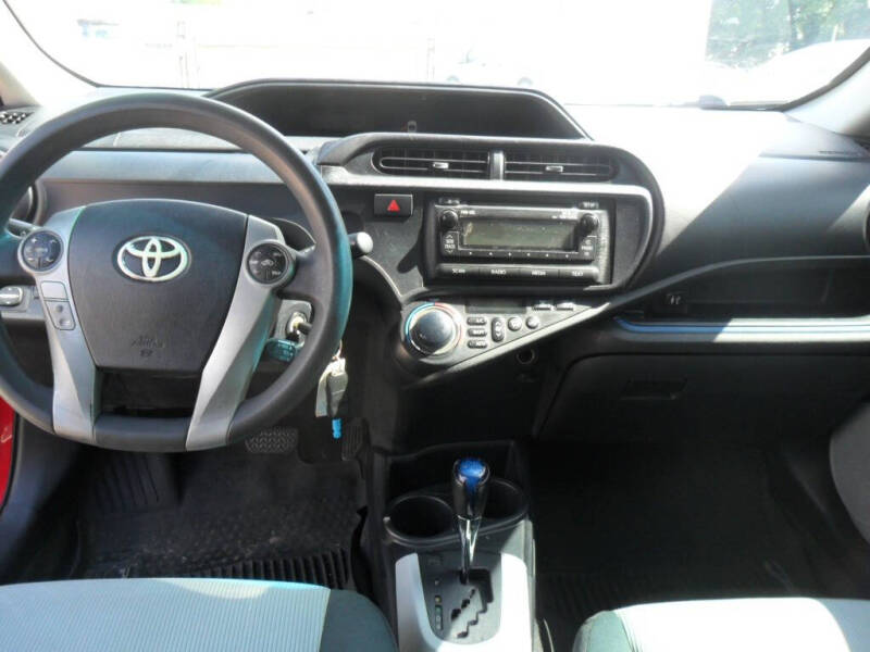 2013 Toyota Prius c Four