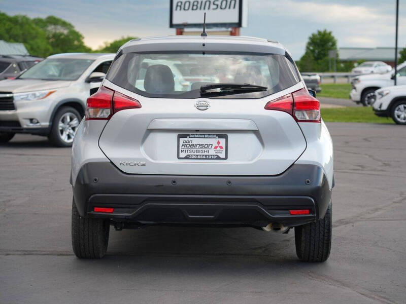 2020 Nissan Kicks S