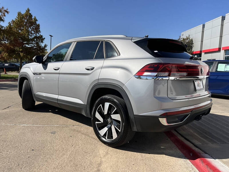 2025 Volkswagen Atlas Cross Sport SE 4Motion