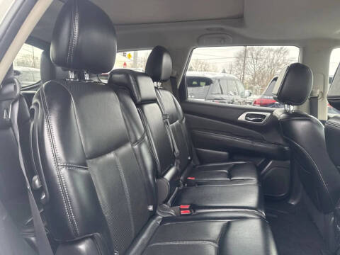 2017 Nissan Pathfinder