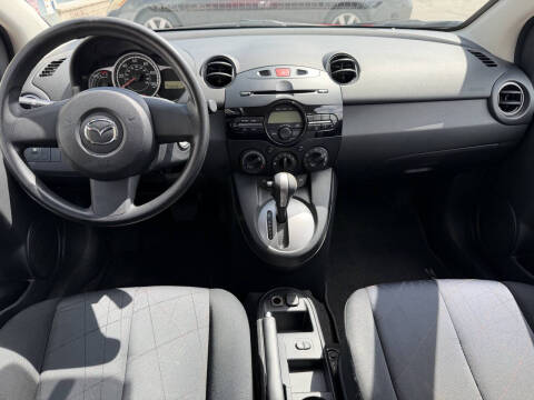 2013 Mazda MAZDA2 Sport