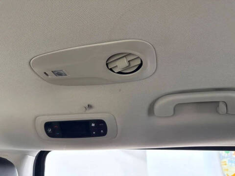 2024 Chrysler Pacifica Plug-In Hybrid Select