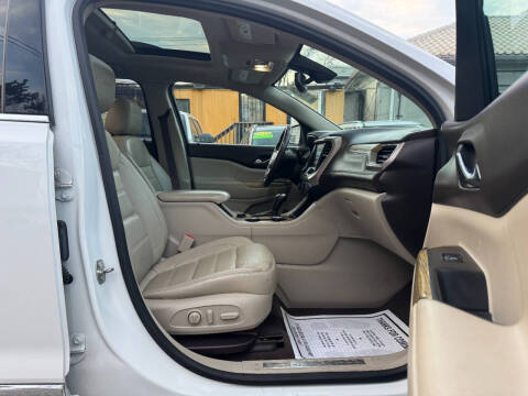 2017 GMC Acadia Denali